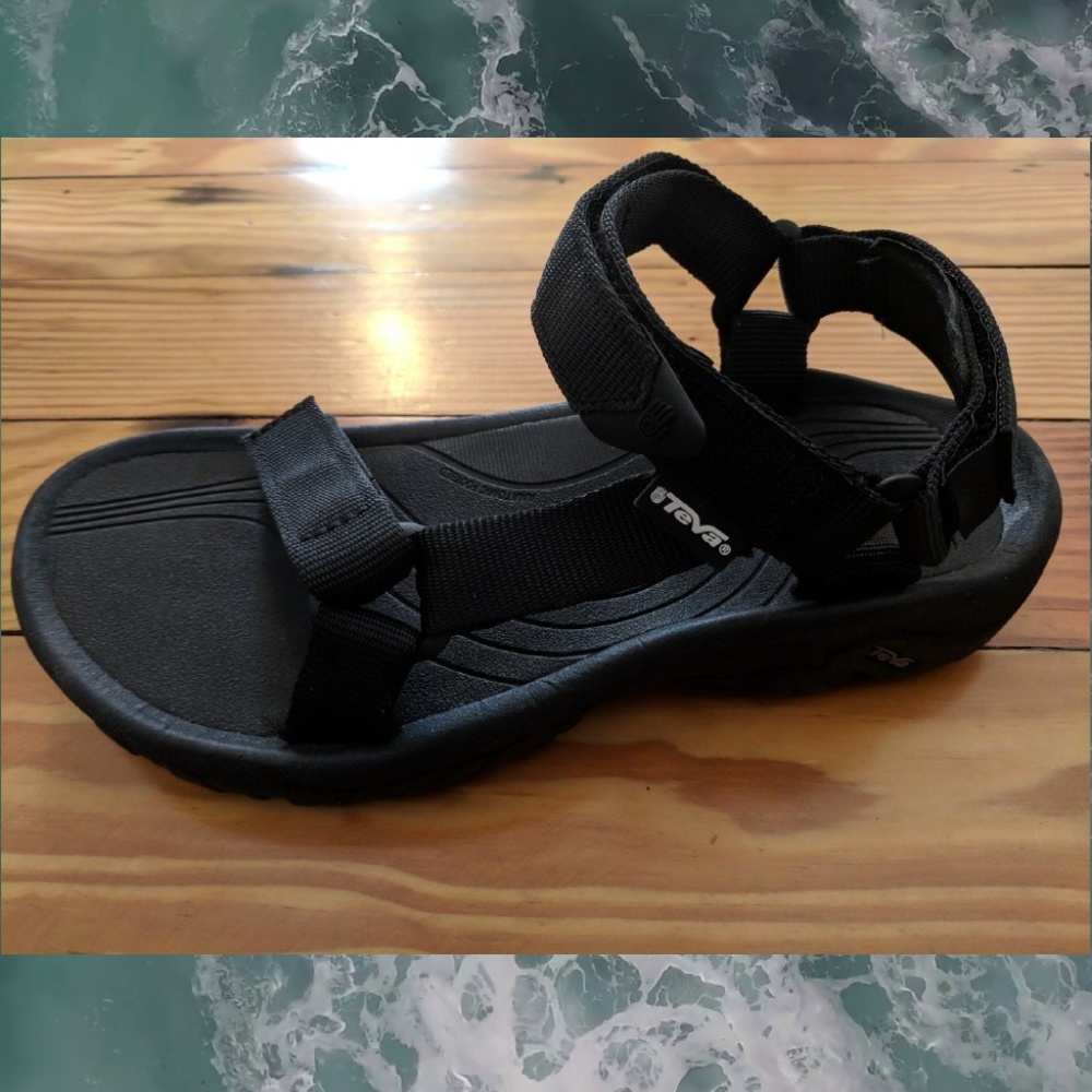 Teva Hurricane XLT (Black) Womens 7 Sports Sandals